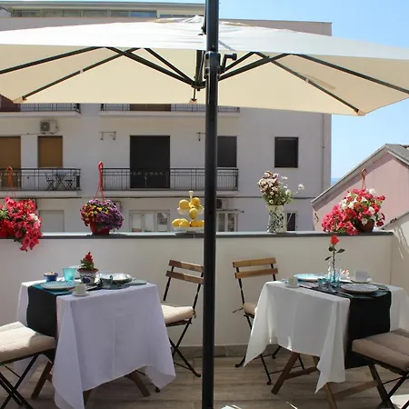 Invito Al Viaggio * Giardini Naxos