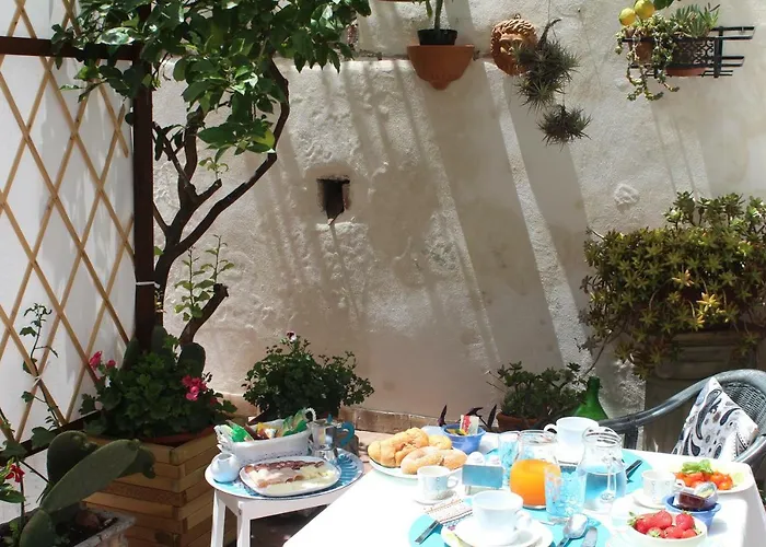 Bed & Breakfast Invito Al Viaggio Giardini Naxos