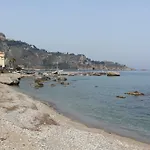 Invito Al Viaggio Bed & Breakfast Giardini Naxos