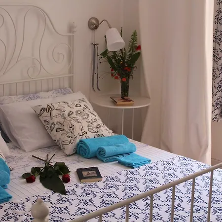 Invito Al Viaggio B&B 지아르디니낙소스